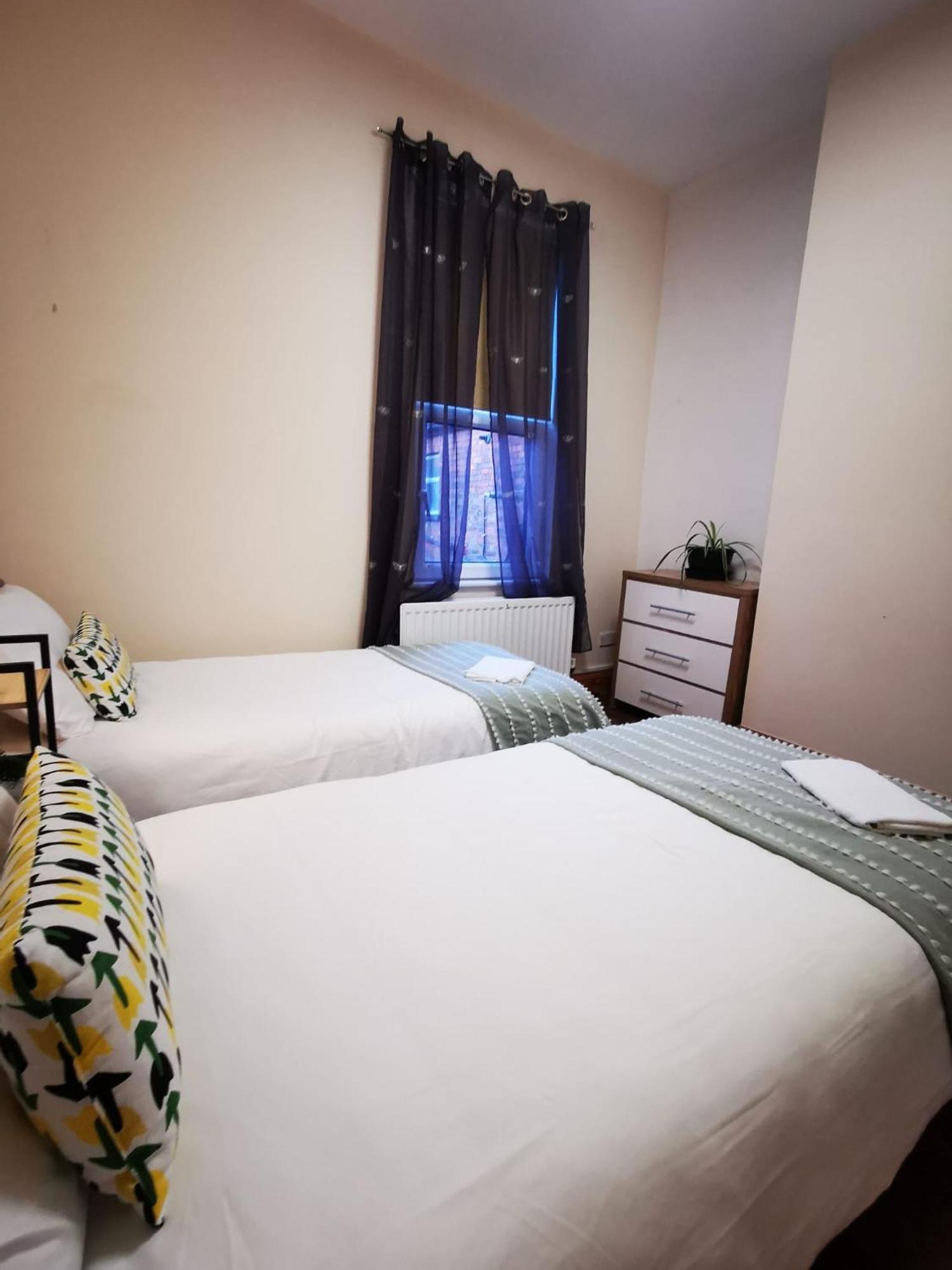 Gr8 Hostel At The Mount 벨파스트 외부 사진