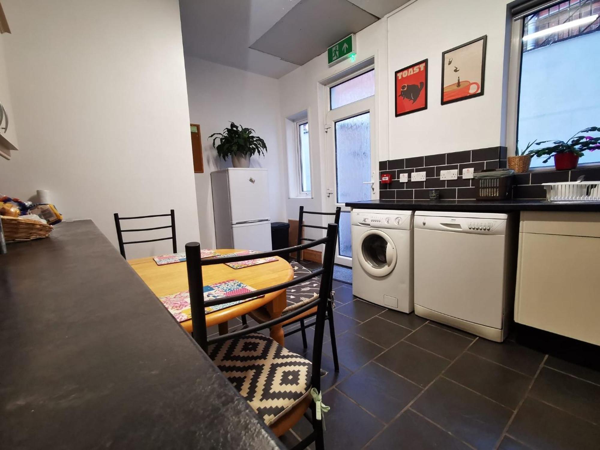 Gr8 Hostel At The Mount 벨파스트 외부 사진